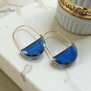 Minimalist royal blue glass dangle earrings; nwot